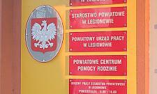 Biurowi i sprzedawcy znajdują pracę