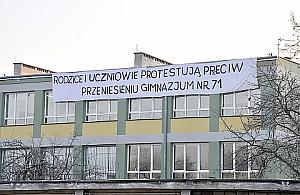 Oflagowali Gimnazjum nr 71