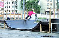 Przeno�ny skatepark na Wroc�awskiej