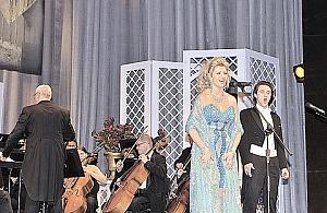 Urzędnicy wyrzucają pieniądze w nuty?