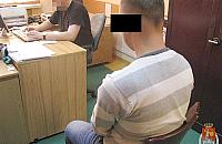 Fa�szywy synek obrobi� kilkana�cie os�b