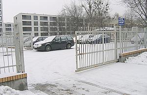 Hałaśliwa brama na Kochanowskiego