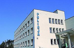 Komendant posiedzi dłużej