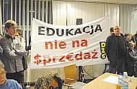 Radni nie zrezygnowali z likwidacji szkół