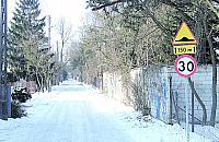 Jedni żądają progów, inni je przeklinają