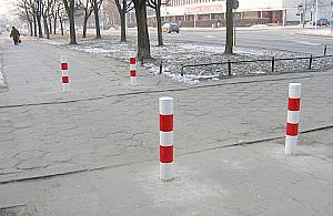 Pod przedszkolem samochodu nie postawisz