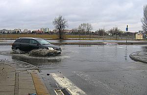 Piastów Śląskich wraz z przebudową lotniska?