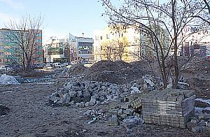 Śmietnisko w samym centrum powita Greków?