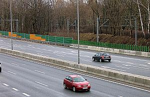 Wyższe ekrany oddzielą S8 od parku Księcia Janusza