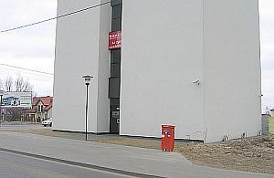 Otwierają nowe poczty, ale okienek wciąż za mało