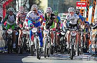 Pi�� setek na rowerach g�rskich w Legionowie