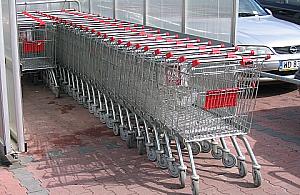 Naciągacze czyhają pod Kauflandem