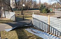 W parku Herberta straszy: demontują wszystko