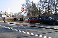 Sądy na Kocjana: niebezpieczne parkowanie przy torach