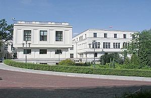 Minusy dla Senatu, plus dla Mongoła