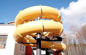 Lawina skarg na basen w Stanisławowie