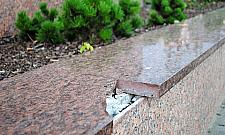 Deskorolkowcy zniszczyli fontannę