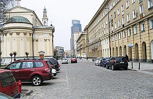 Chłodna - ekskluzywny parking w stolicy