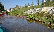 Dwóch panów w łódce: radni spłynęli Kanałem Bródnowskim