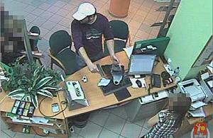 Bandzior poszukiwany! Napadł na bank