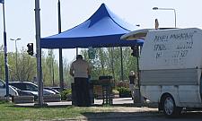 Ćmielowska - handlarze bezkarni przez... tramwaj