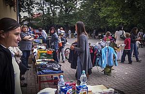 Giełda Falenicka - pozbądź się staroci, pomóż szkole