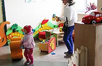 Starostwo dba o interesantów: są kanapy i zabawki