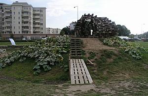 Instalacja przy św. Wincentego - przekręt roku?