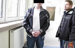 Uwaga na dziennikarza! Naciąga sklepikarzy