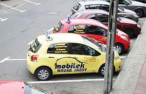 Klienci: oszustwo, Mobilek: zmowa konkurencji