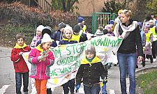 Pikieta dzieci ze SP 314 - rodzicu obudź się!