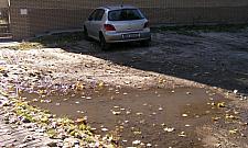 Dziki parking przy Wrzecionie