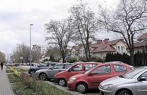Zakorkowana Pełczyńskiego potrzebuje parkingów