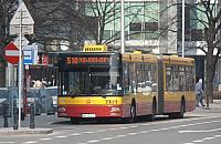 Kierowca nie chciał sprzedać biletów "słoikom"