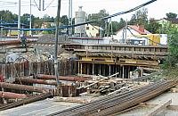 Budus bankrutem, przetarg w drodze, tunel w...