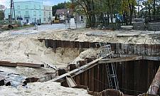 Budus bankrutem, przetarg w drodze, tunel w...
