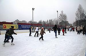 Śliski temat na Strumykowej: lodowisko