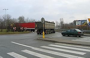 Nie umiemy jeździć po rondach?