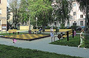 Nowe place zabaw na Bielanach