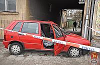 Po�cig niczym z filmu: strza�y i kolizja z murem