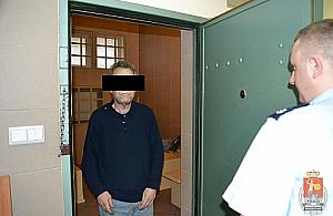 Wyszedł z aresztu, by dokończyć przestępstwo