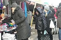 Bazarek przy Trockiej koliduje z metrem