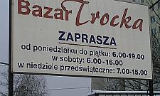 Bazarek przy Trockiej koliduje z metrem