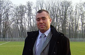 Miasto oszczędza, ale nie na urzędnikach