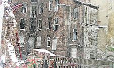 Stare kamienice: pusto wszędzie, głucho wszędzie