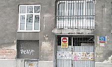 Stare kamienice: pusto wszędzie, głucho wszędzie