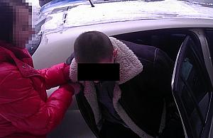 Stalker zaczaił się z toporkiem pod komendą