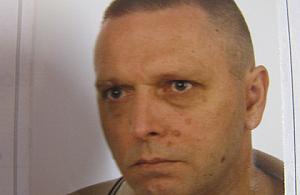 Policja poszukuje przestępców