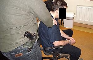 Oszust: ciociu pożycz na otwarcie restauracji