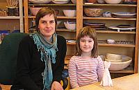 Z korporacji uciekła do świata gliny